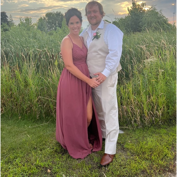 Meet your Posher, Manda! - Picture 2 of 2